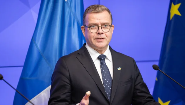 Премьер Финляндии Петтери Орпо выступает по поводу находки дронов на юго-востоке страны
