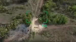 Российский FPV-дрон атакует раненых в Часовом Яру во время перемирия