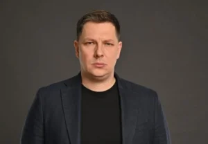 Евгений Плинский: биография