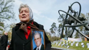 Чи може вдова отримувати пенсію чоловіка в Україні