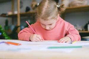Скільки коштує зібрати першокласника у 2026 році: три бюджети від Rozetka