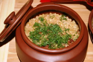 Жаркое по-украински: вкус домашнего горшочка